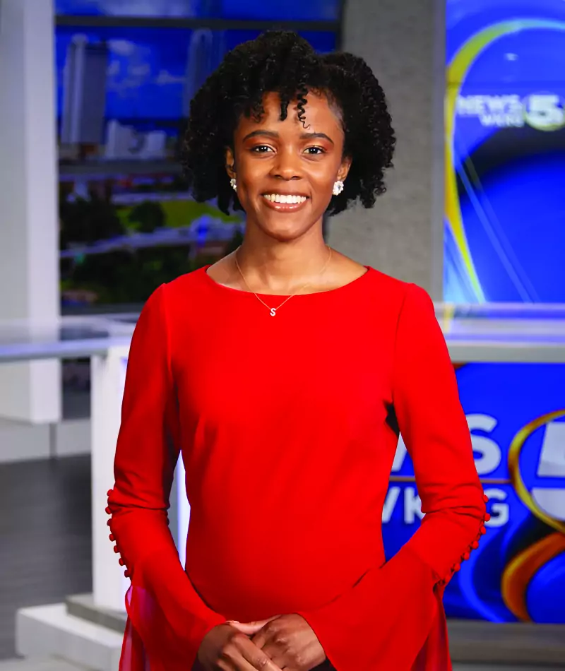 Simone Sharod - Hostess and Red Carpet