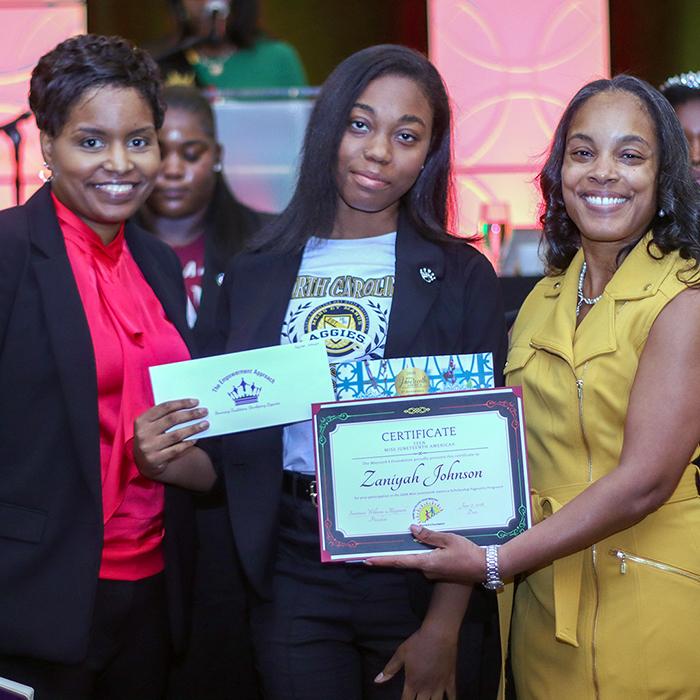 Zaniyah Johnson - Class of 2026 Teen Division Participant