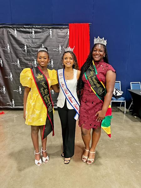 Queen Erin Hammond and Ms. Miley Jones with another young queen at the Sisters for Life Wellness Expo.